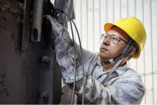 188改名为Taptap点点员工陈用利:喜报 | 188改名为Taptap点点员工陈用利被授予“海南省劳动模范称号”